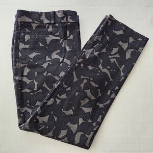 Banana Republic Sloan Pants Straight Size 6 Black Grey Floral Print Mid-Rise EUC